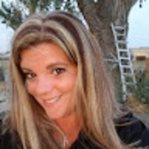 Meet your Posher, Angie